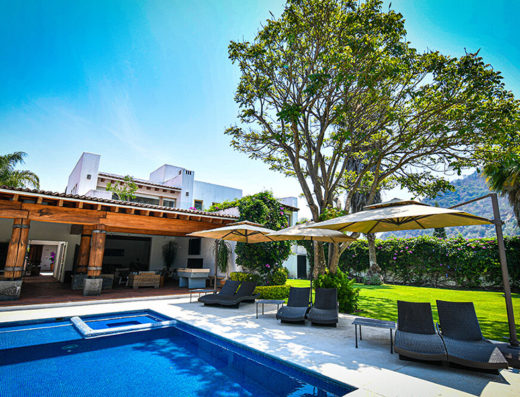 Eleusinia, Valle De Bravo, Mexico, outdoor facilities with pool.