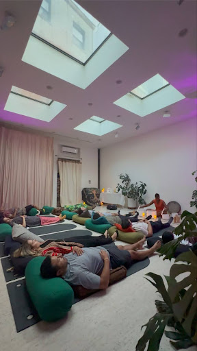 Therapeutik Sessions in Brooklyn, New York group treatment room