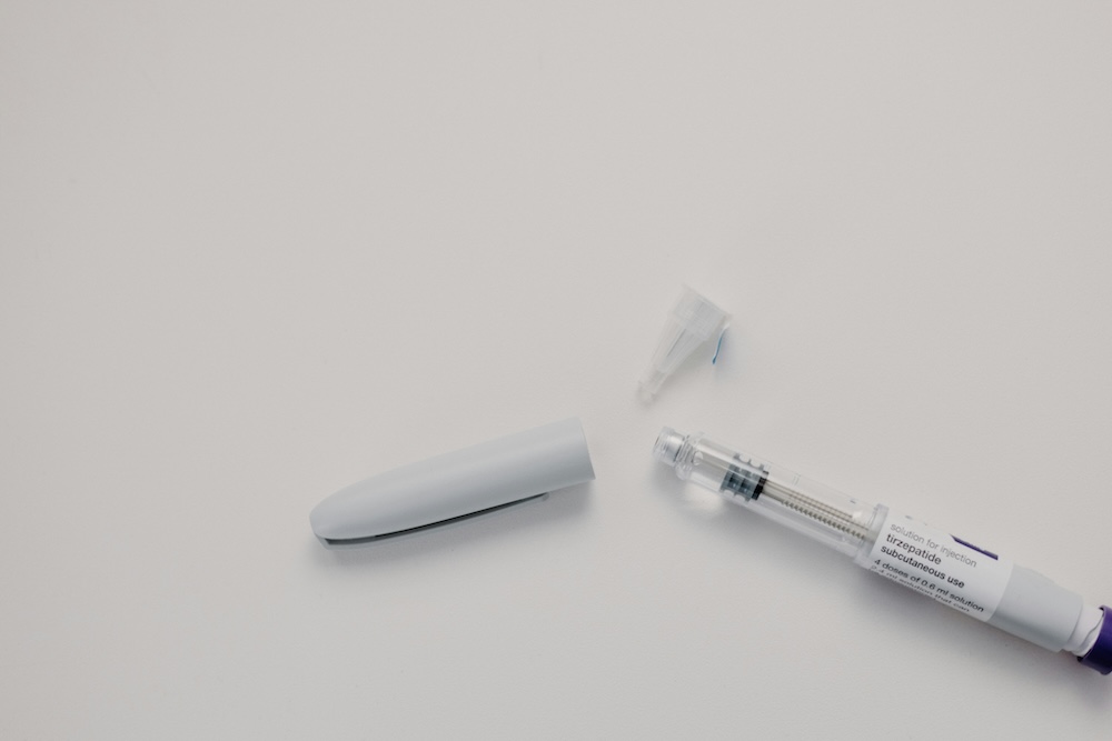 Tirzepatide and B12: 1 in 7 Clinics Still Advertise It
